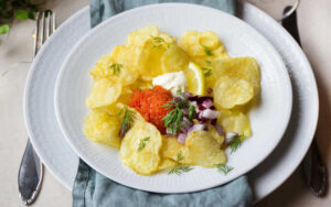 Förrätt på 5 minuter med chips, rom och citroncreme